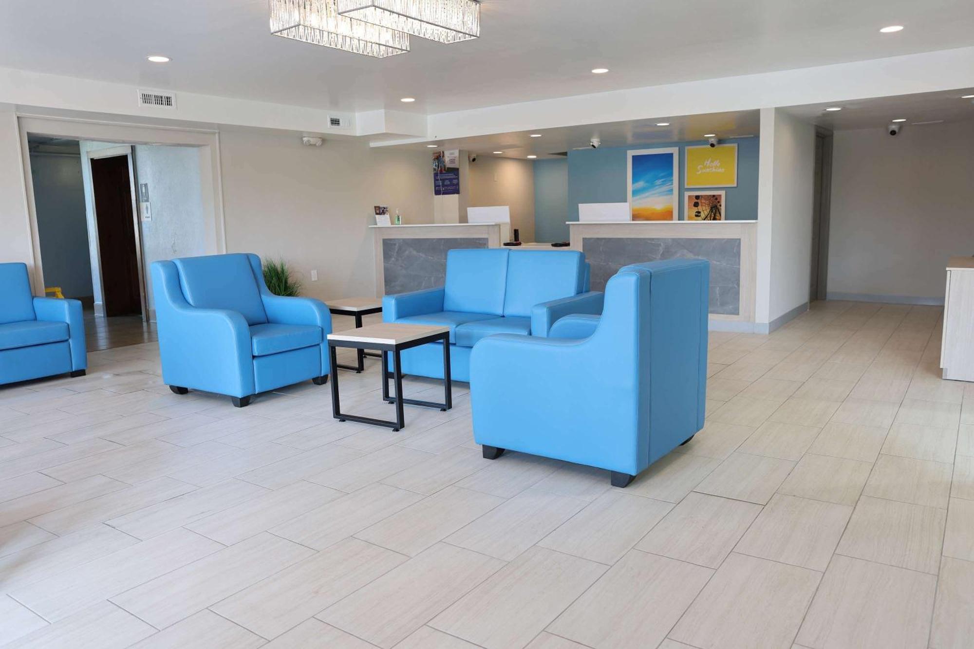 Days Inn By Wyndham Kings Dominion 도스웰 외부 사진