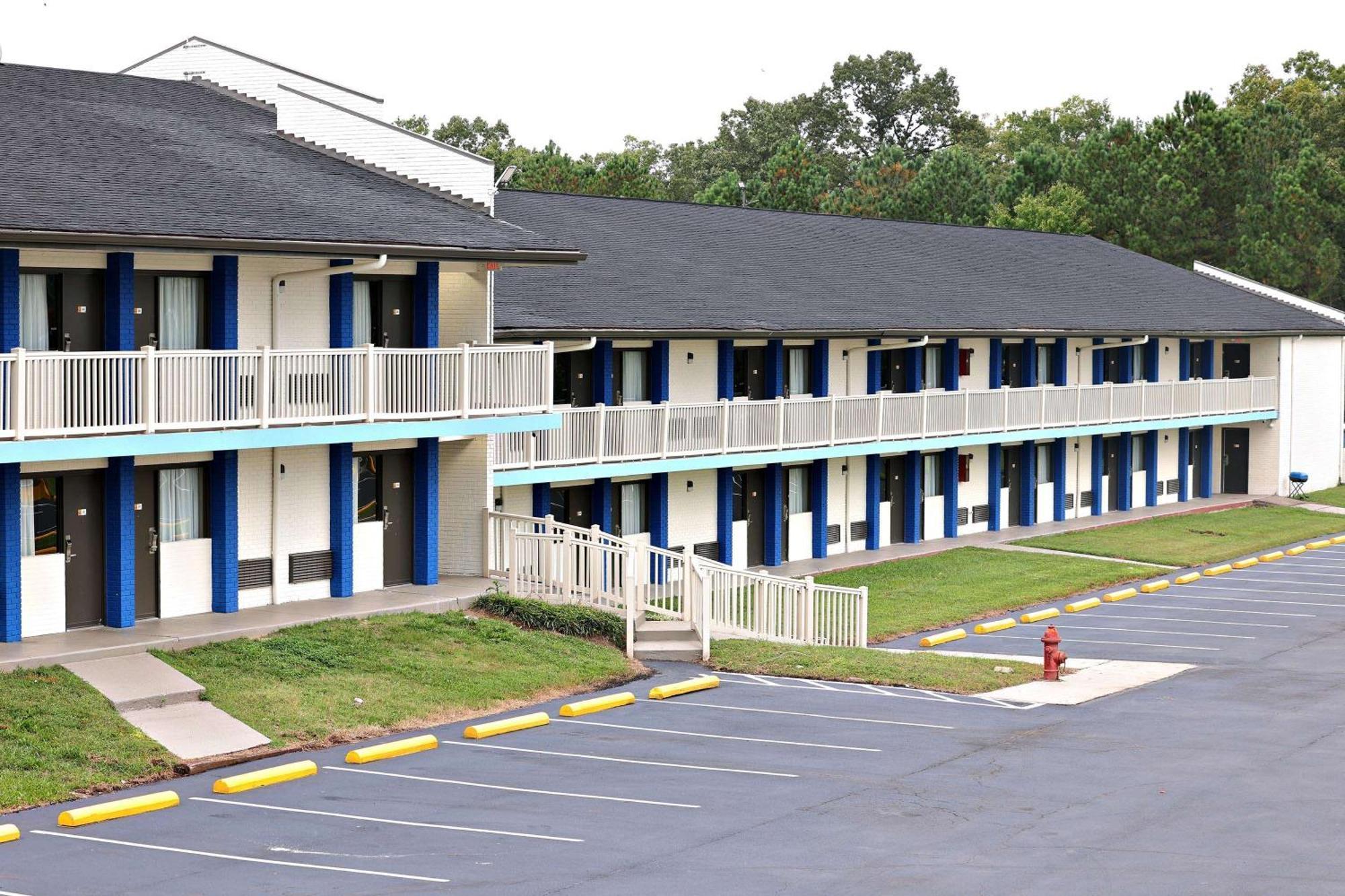 Days Inn By Wyndham Kings Dominion 도스웰 외부 사진